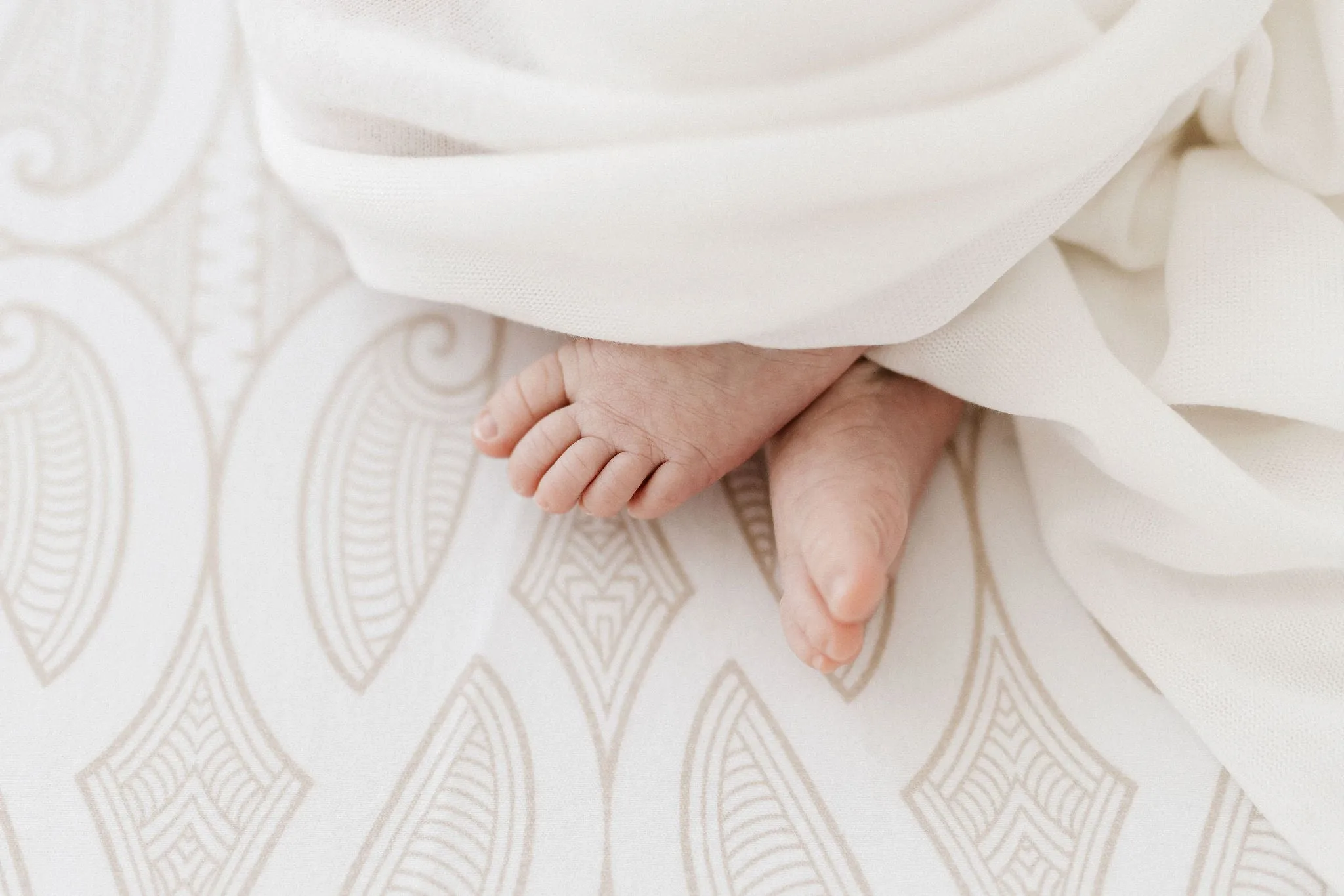 Fitted Cot Sheet | Te Pātiki Mocha