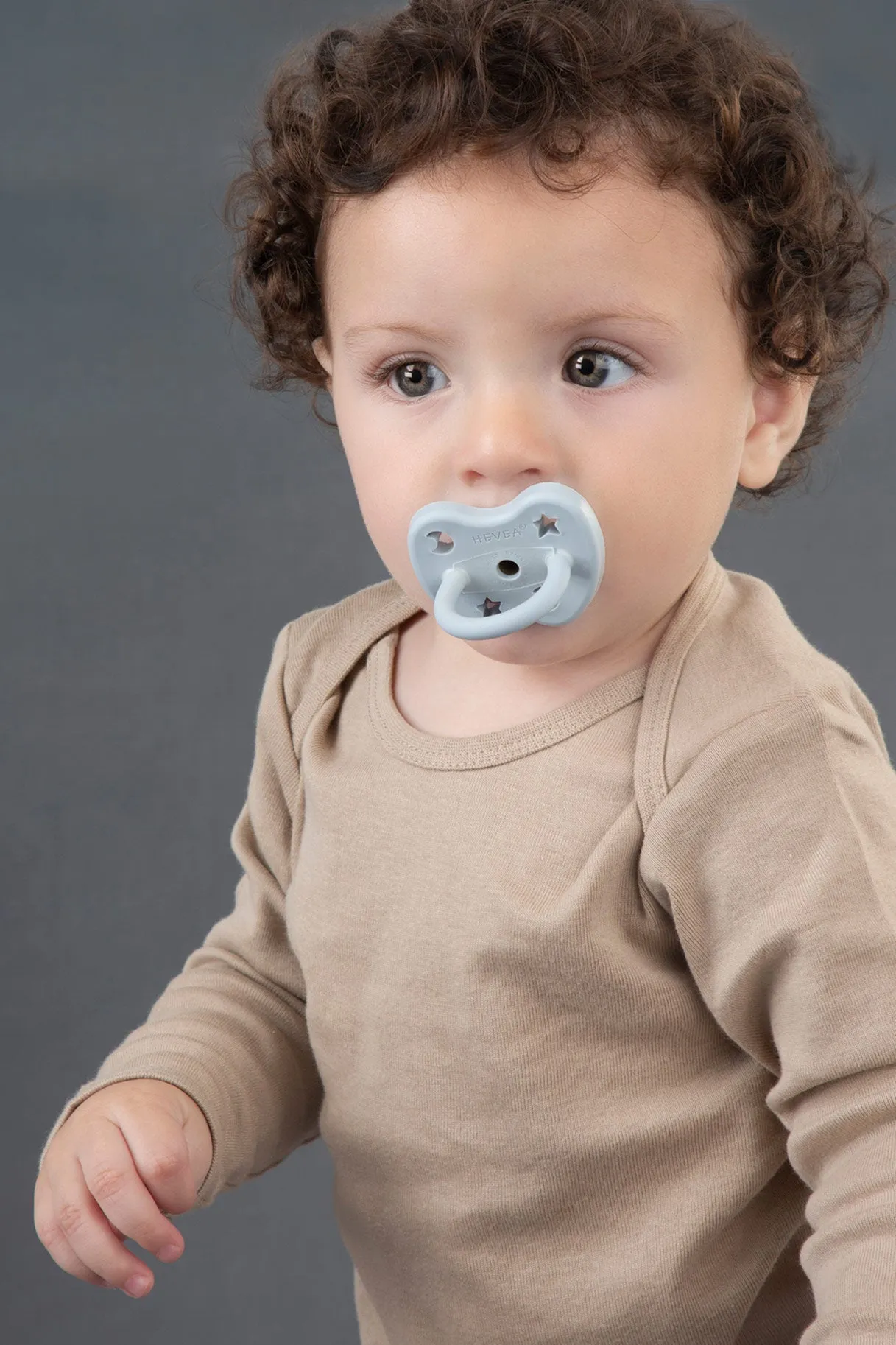 Hevea Pacifier 2-pack Orthodontic | Baby Blue & Milky White 0-3 months POUCH