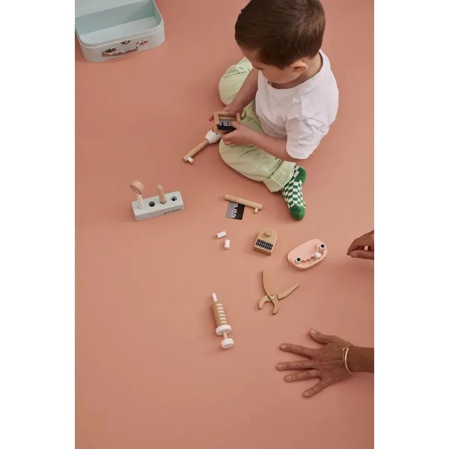 Kid's Concept Dentist Set Kid's Hub