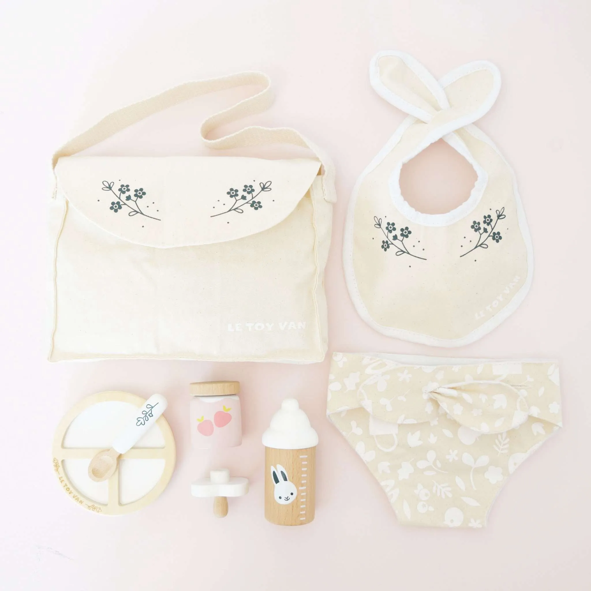 Le Toy Van Dolls Nursing Kit and Bag