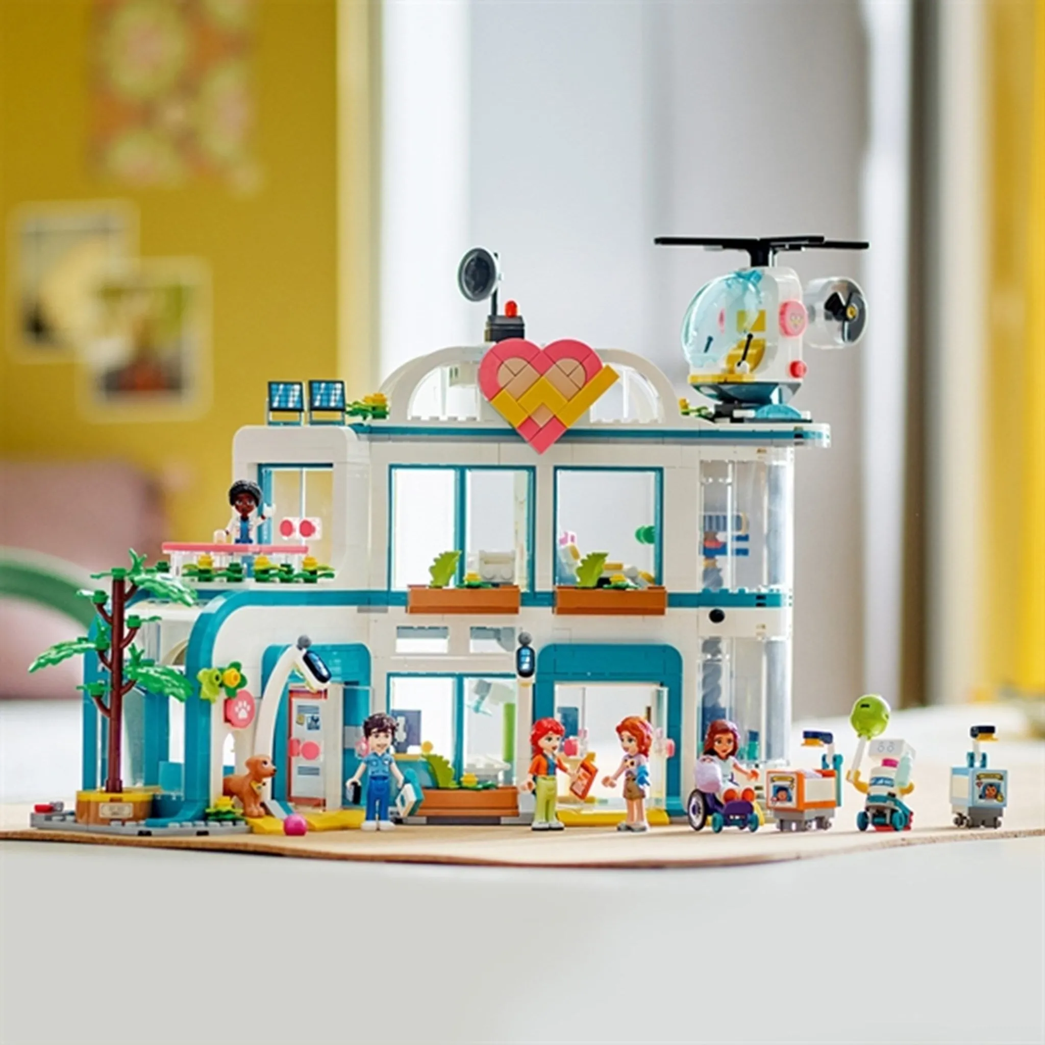 LEGO® Friends Heartlake City Hospital