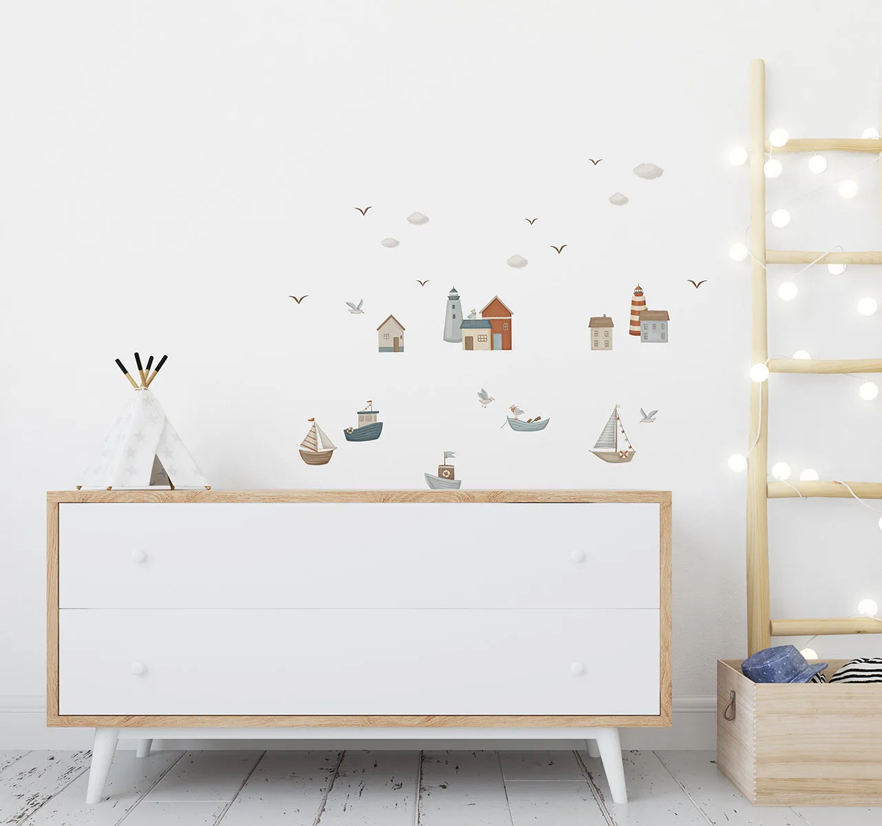 LOTÁN | Wall Decals Marine Village