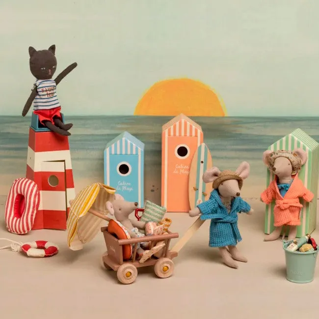 Maileg | Beach Mouse Mum in Cabin
