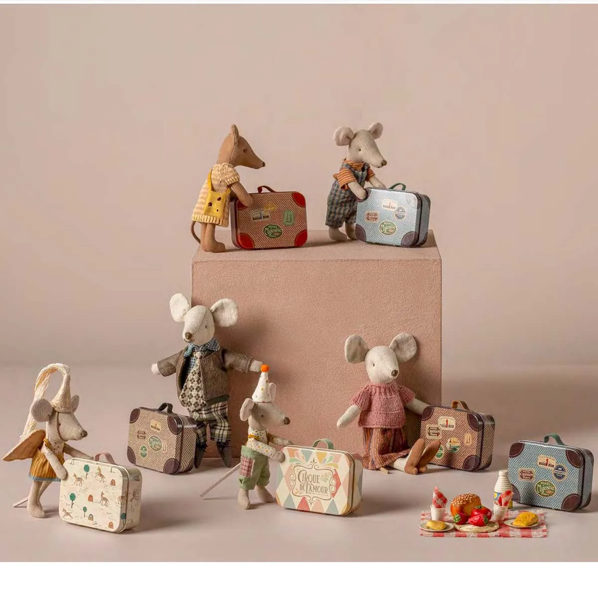 Maileg Clown Clothes in Suitcase for Little Brother Mouse
