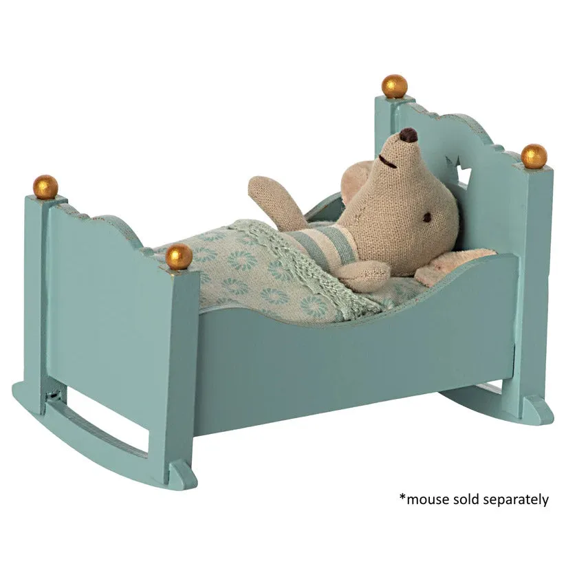 Maileg | Cradle Baby Mouse Blue