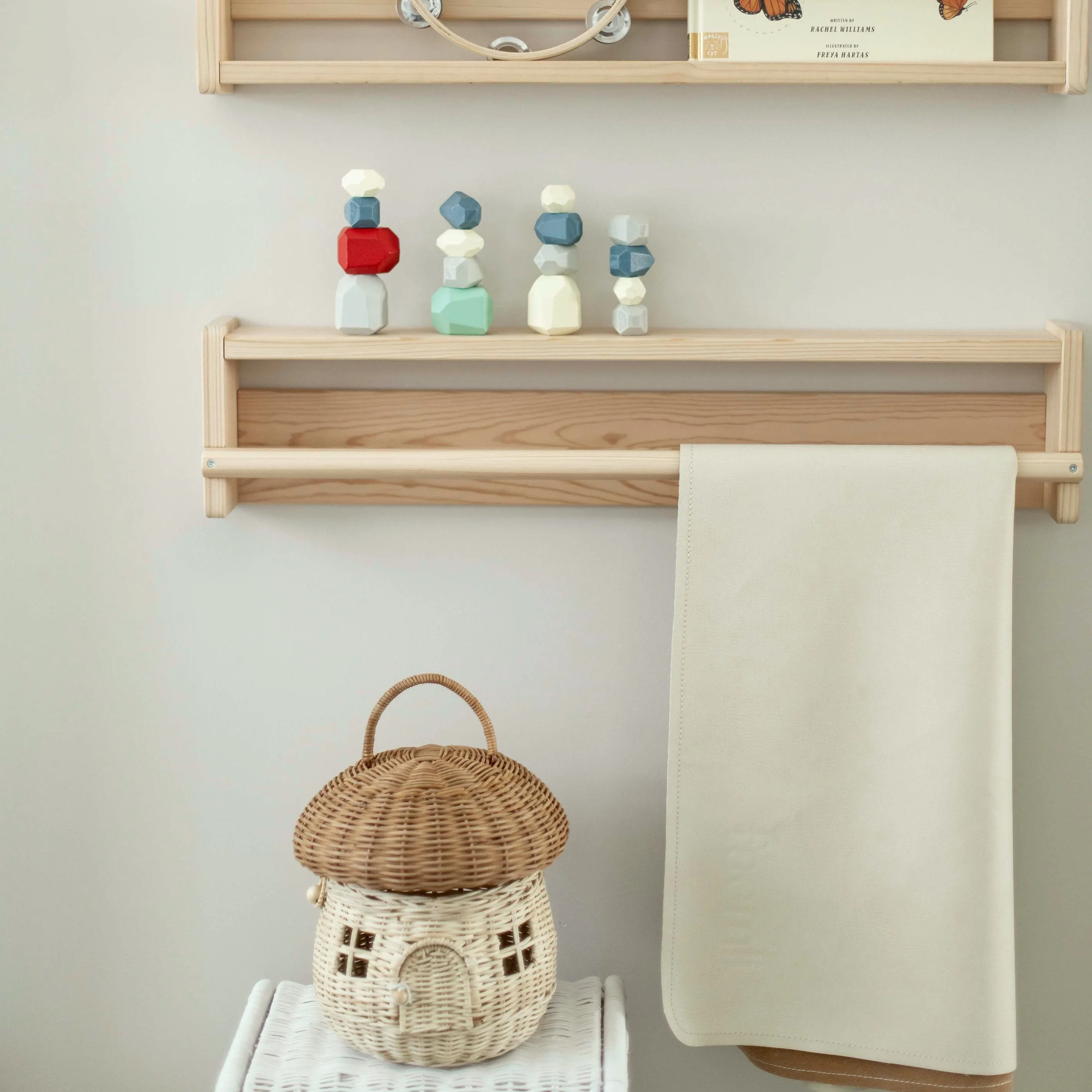 Mindful & Co Kids Patience Pebbles Sea Foam