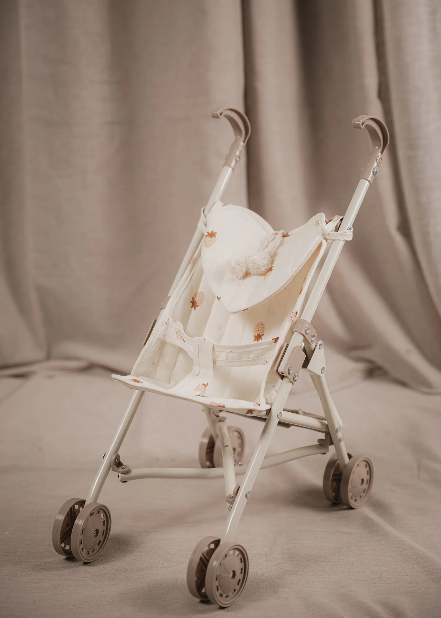 Mrs Ertha Doll Stroller | Strawberry Mood